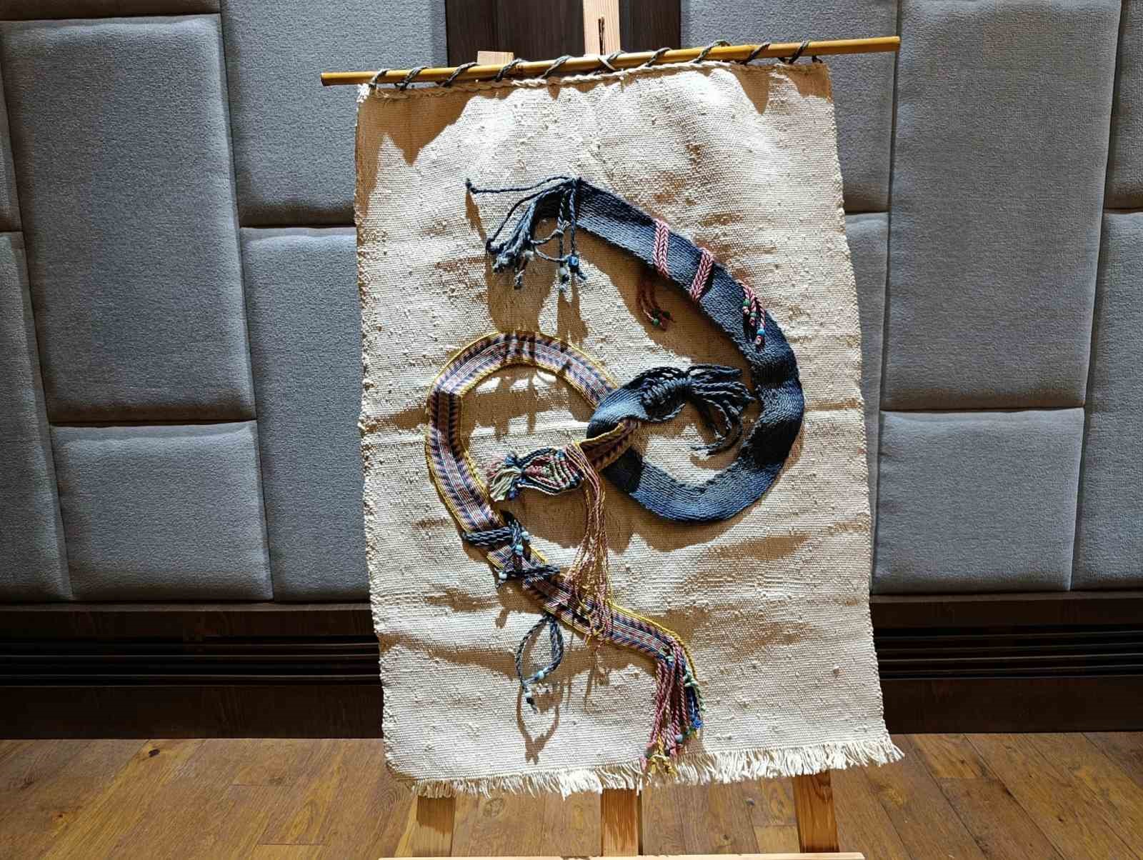 Kars’ta "100+2 şehirler arası karma sergi" sanatseverlerle buluştu
