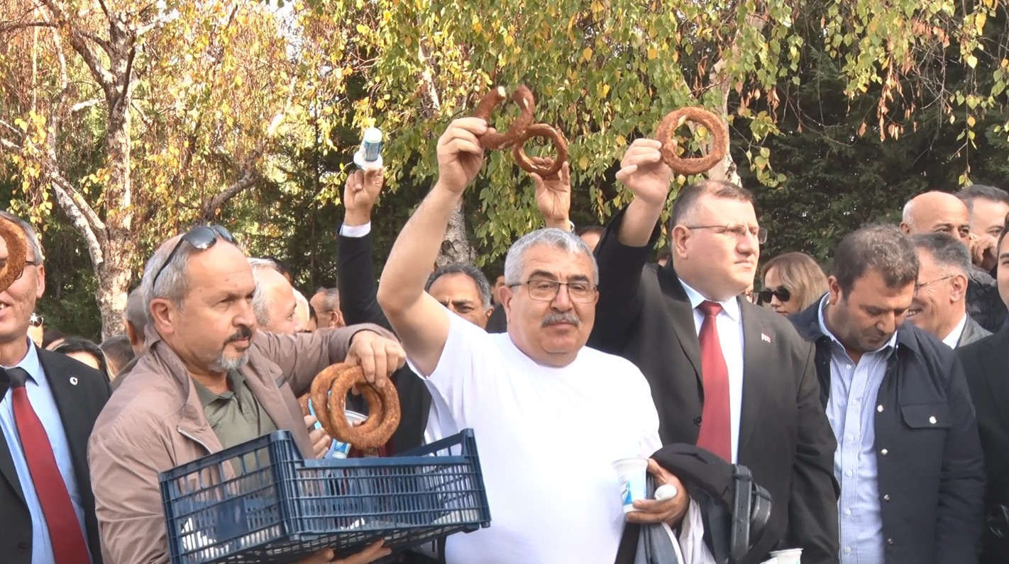 Devlet Memurları Konfederasyonu Başkanı Kaya: "Tüm kamu çalışanlarına 3600 ek gösterge verilsin"
