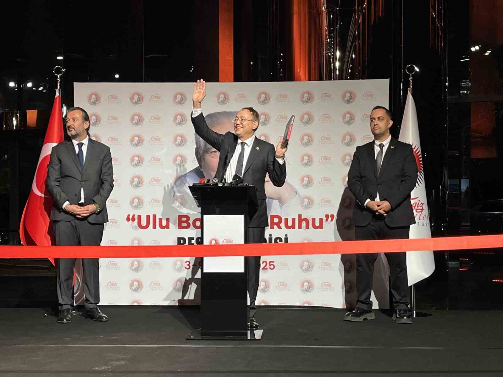 Cengiz Aytmatov Enstitüsü, İstanbul’da "Ulu Bozkırın Ruhu" adlı resim sergisi düzenledi
