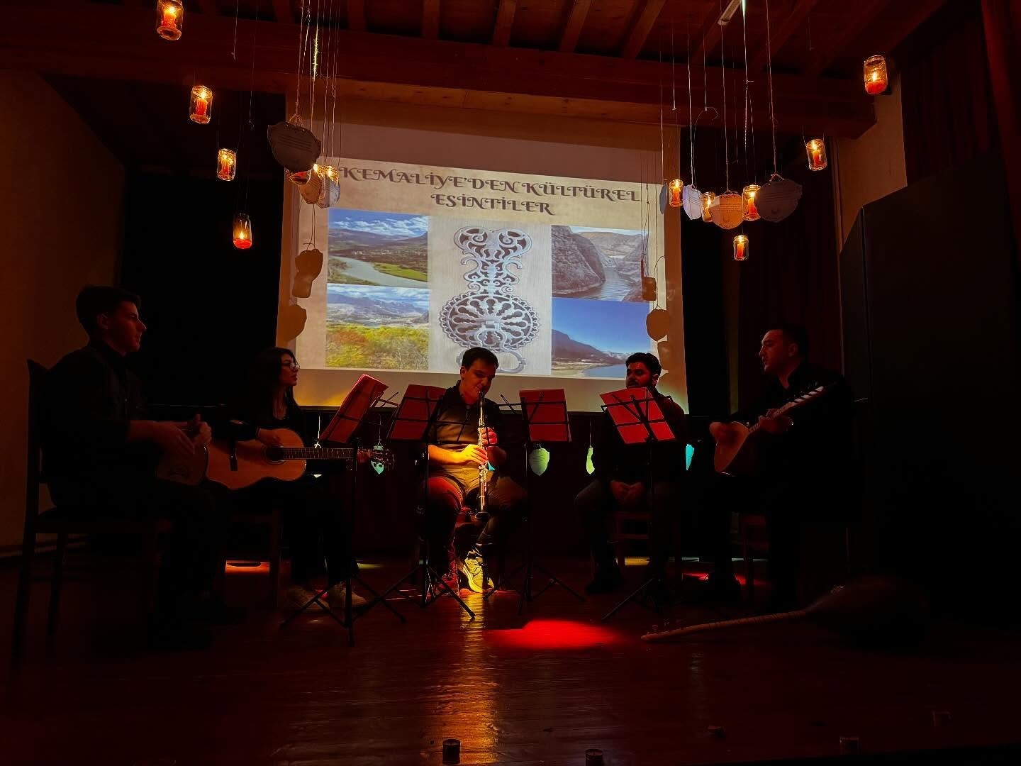 Kemaliye’de Eğin kültürü sahneye taşındı
