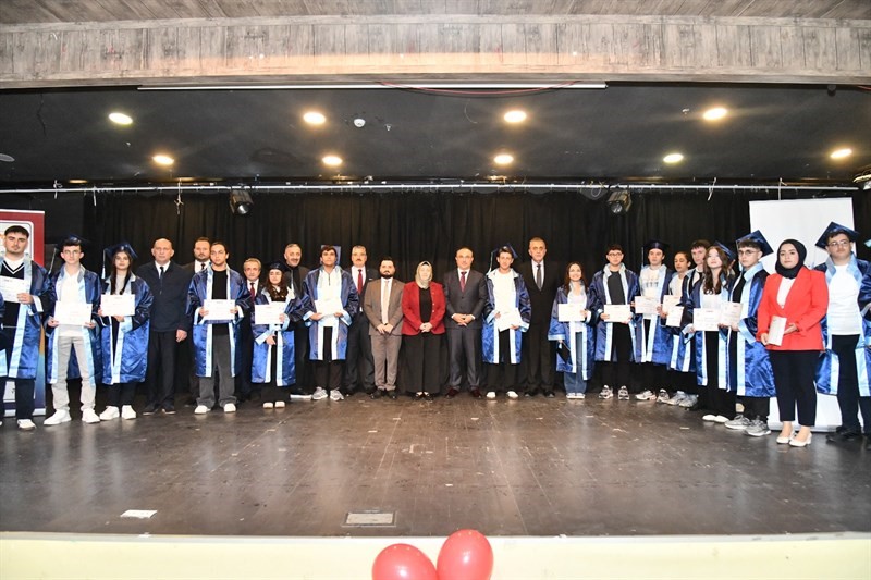 Tekirdağ’da DENEYAP mezunları geleceğe kep attı
