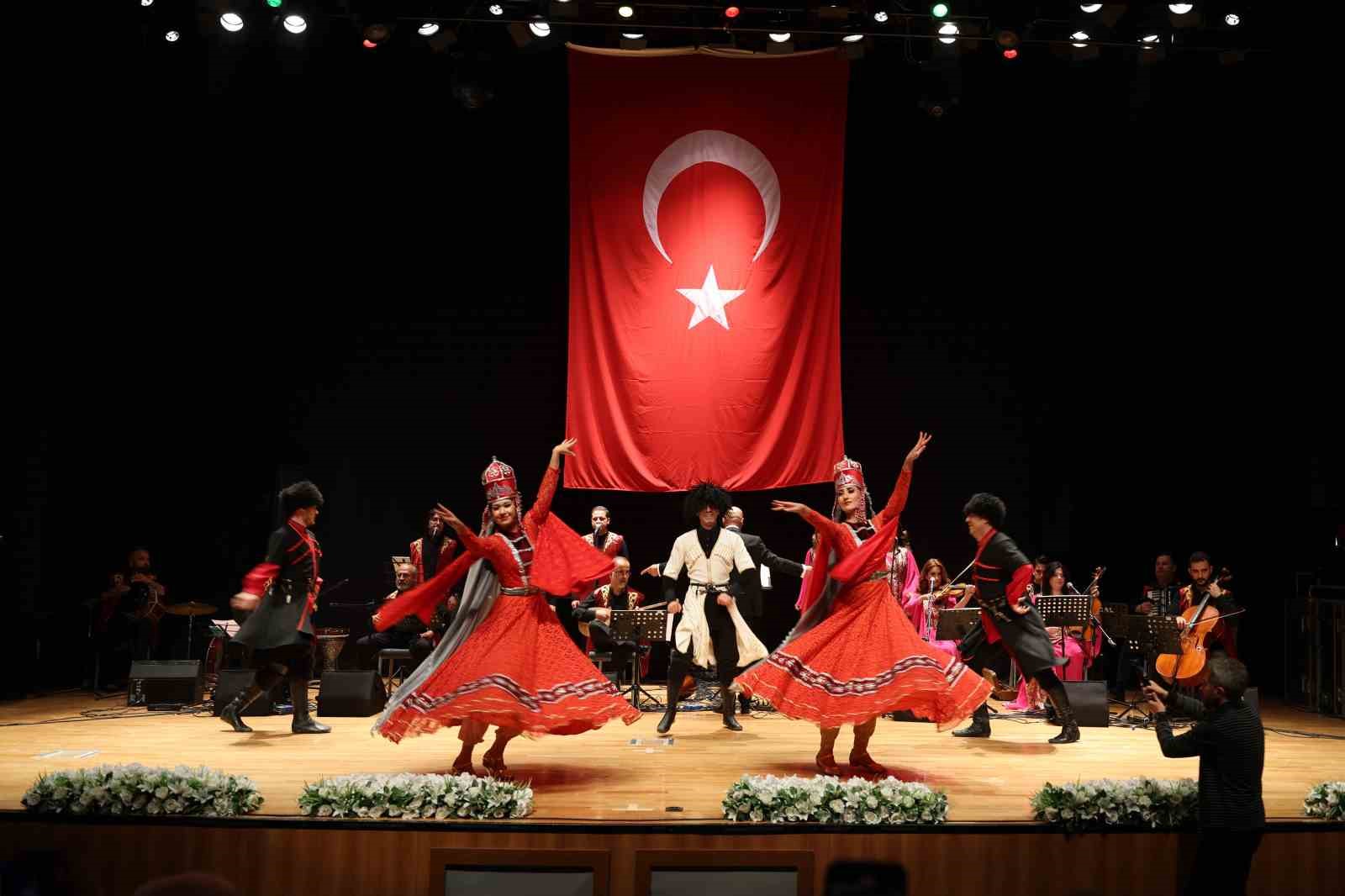 Türk Dünyası Talas’a muhteşem gösteriyle veda etti
