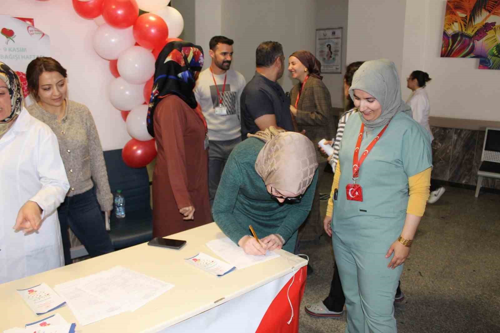 Tatvan Devlet Hastanesi’nden Organ Bağışı Haftası etkinliği