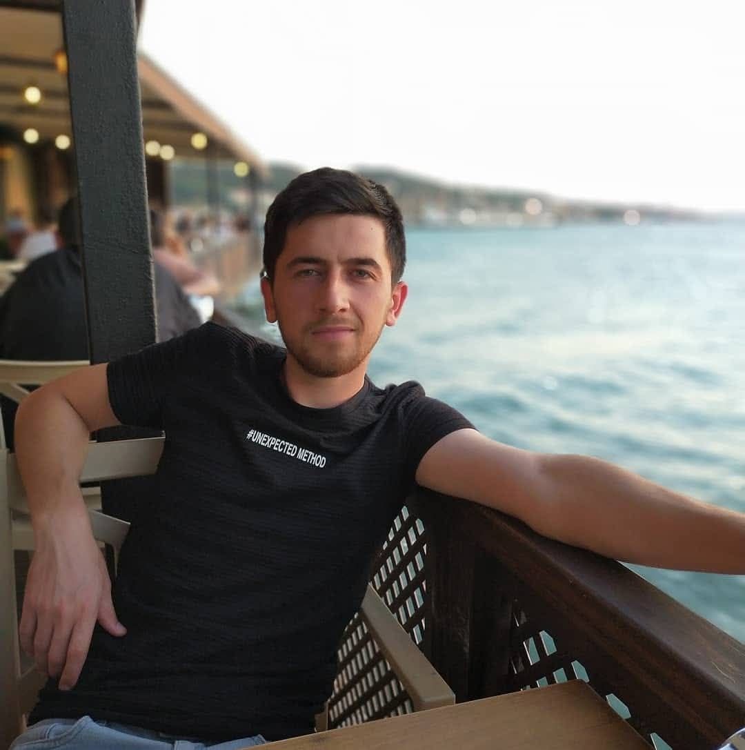 Kastamonu’da kayıp diye aranırken ölü bulunan imam hatip, Balıkesir’de toprağa verildi