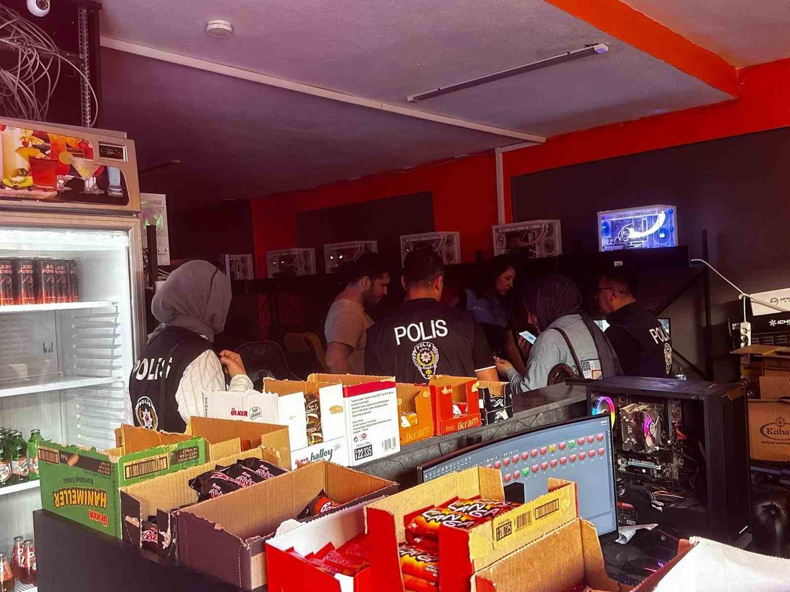 İskenderun’da okul çevrelerinde asayiş denetimleri sürüyor