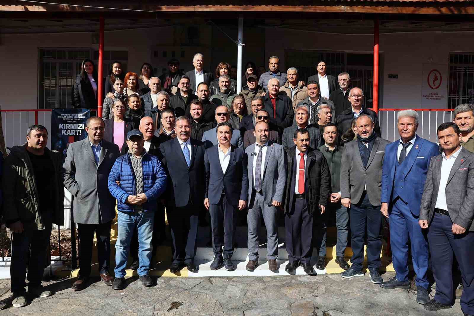 Muğla Büyükşehir’den 574 muhtara özel yelek
