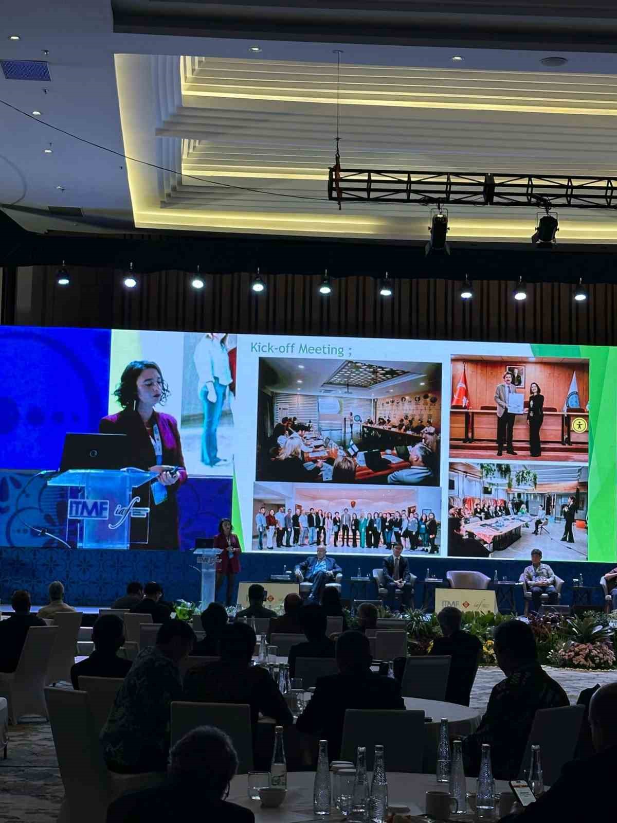 BUÜ’lü akademisyene büyük ödül
