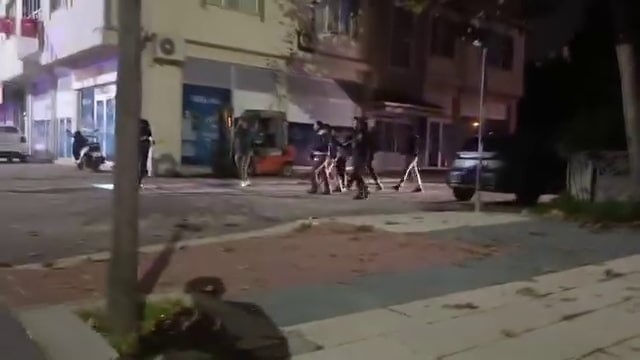 Sakarya’da hareketli dakikalar: Uyuşturucu taşıdığından şüphelenilen araç, kilometrelerce kovalandı