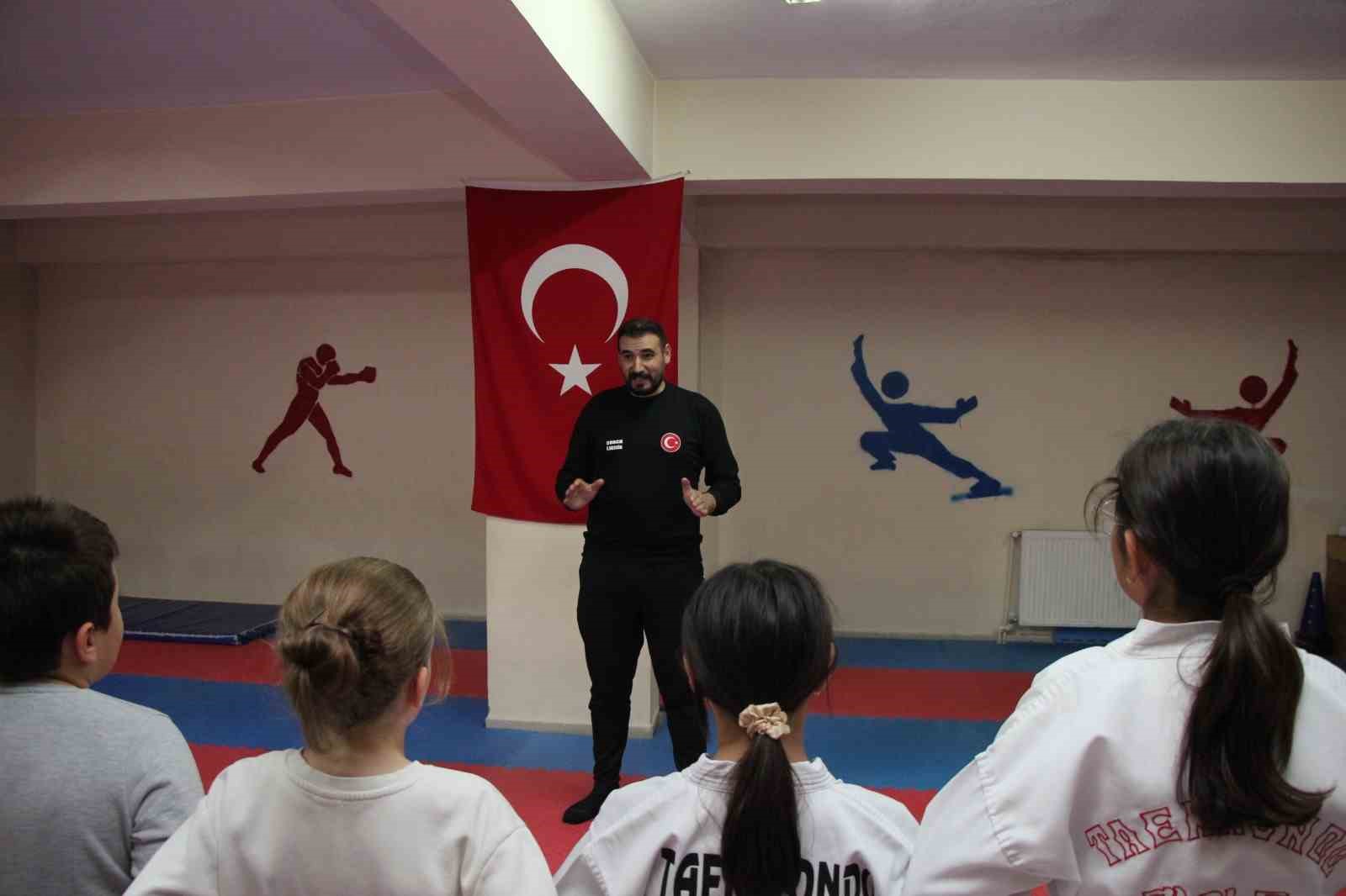 Çeyrek asırlık vefa
