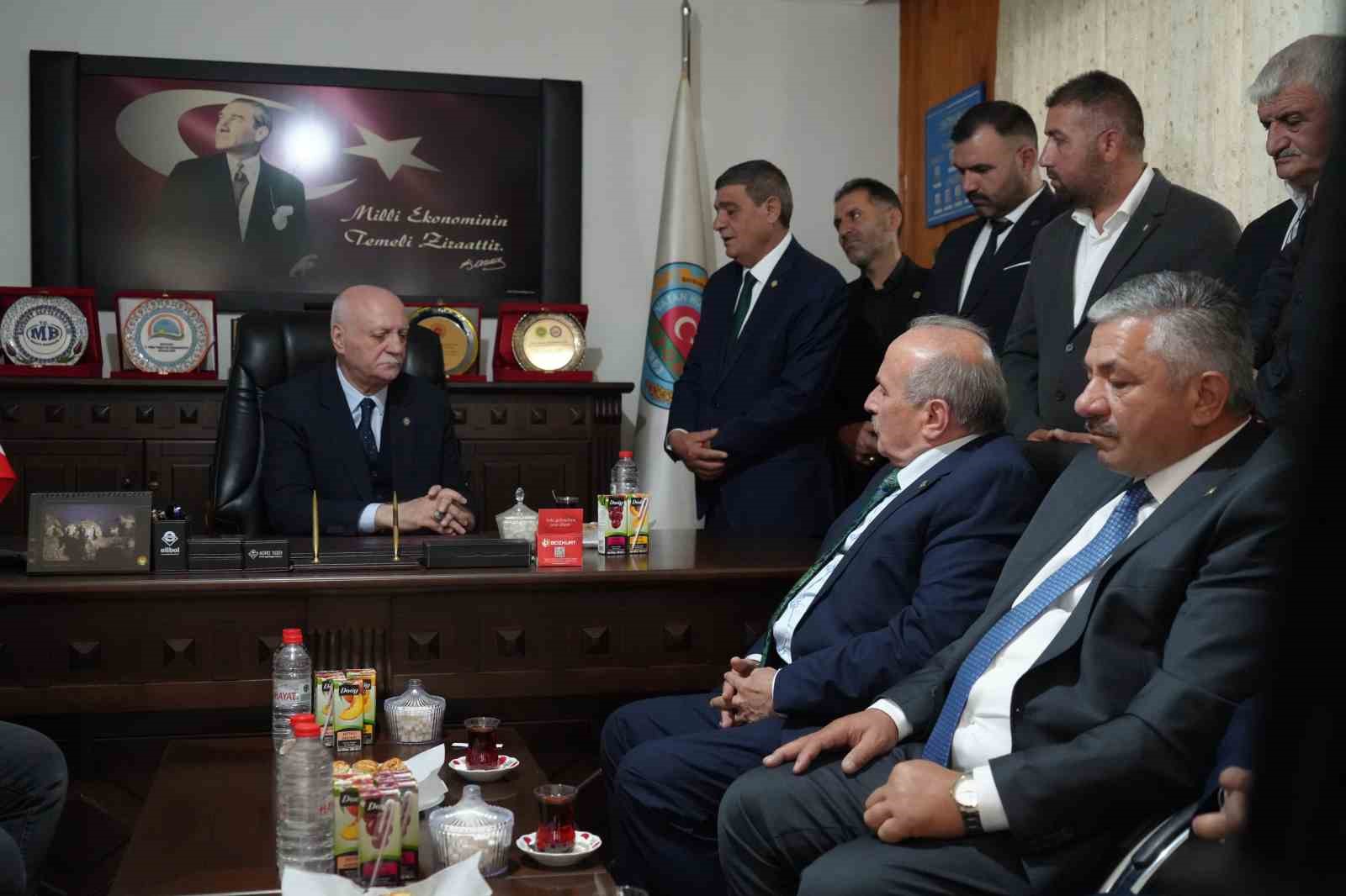 TZOB Genel Başkanı Bayraktar: "Şap hastalığından etkilenen üreticilere destek verilmesi gerekiyor"
