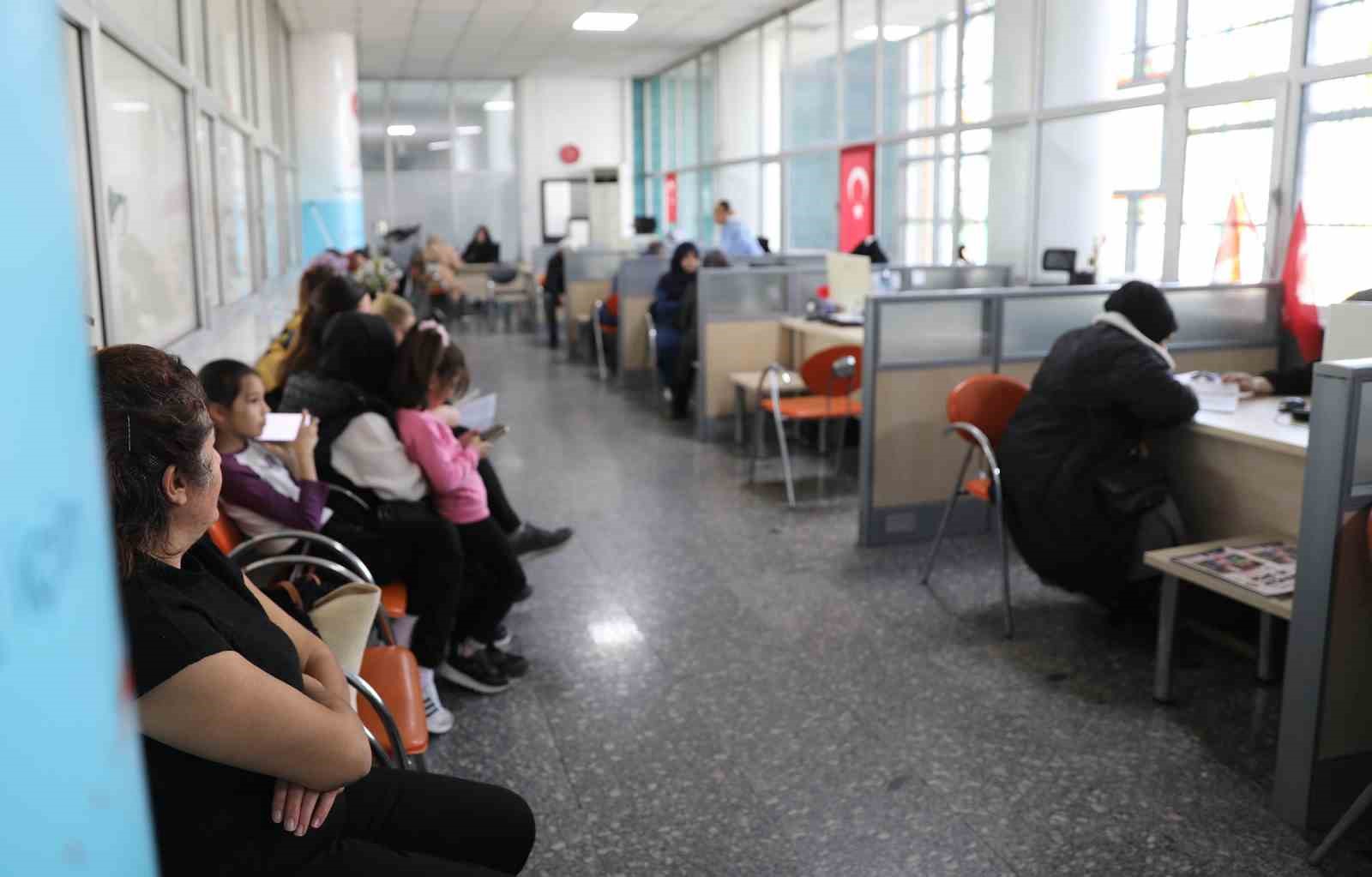 Keçiören Belediyesi iş arayanlarla işverenleri buluşturuyor
