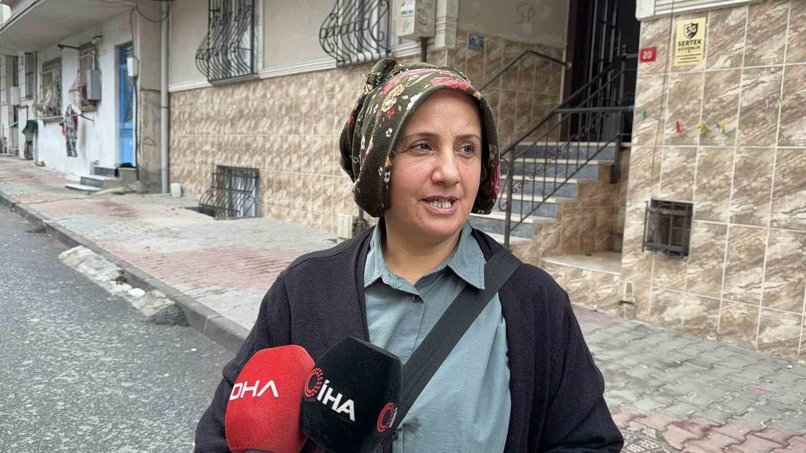 Arnavutköy’de istinat duvarı çöken binalarda tahliye işlemi başladı