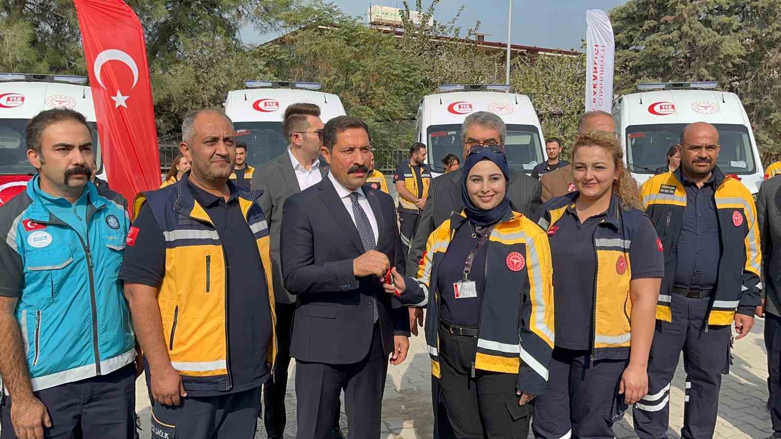 Hatay’da 12 yeni ambulans hizmete alındı
