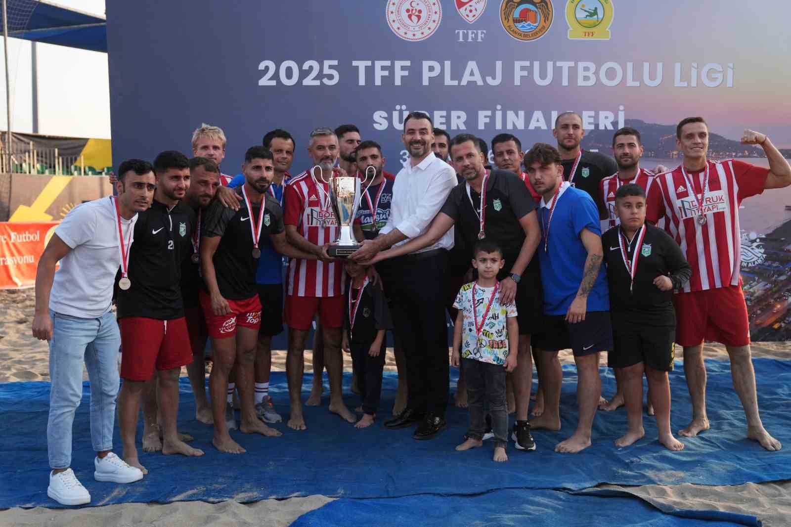 Plaj Futbolu Türkiye şampiyonu Alanya Belediyespor
