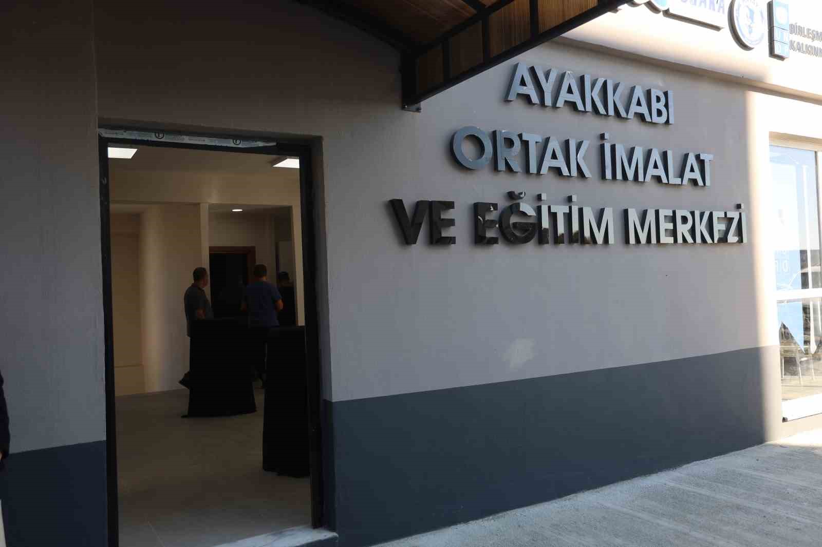 Geleceğin ustalarını yetiştirecek Ayakkabı Ortak İmalat ve Eğitim Merkezi’nin açılışı yapıldı
