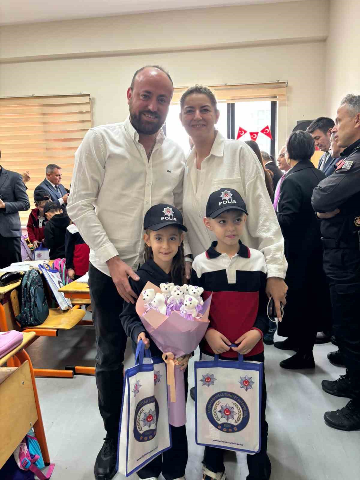 Minik kızın başkanlık vaadi protokol üyelerini harekete geçirdi
