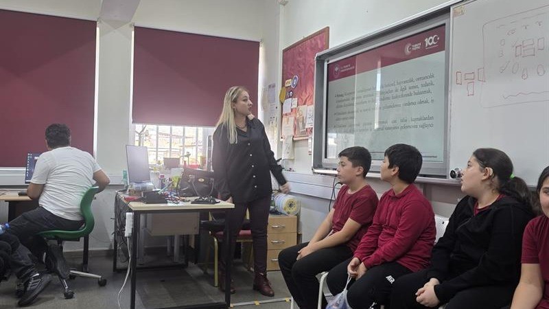 Öğrencilere sürdürülebilir gelecek dersi verildi
