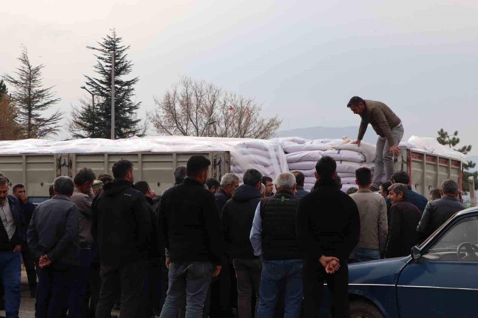 Beyşehir’de üreticilere kırmızı mercimek tohumu desteği

