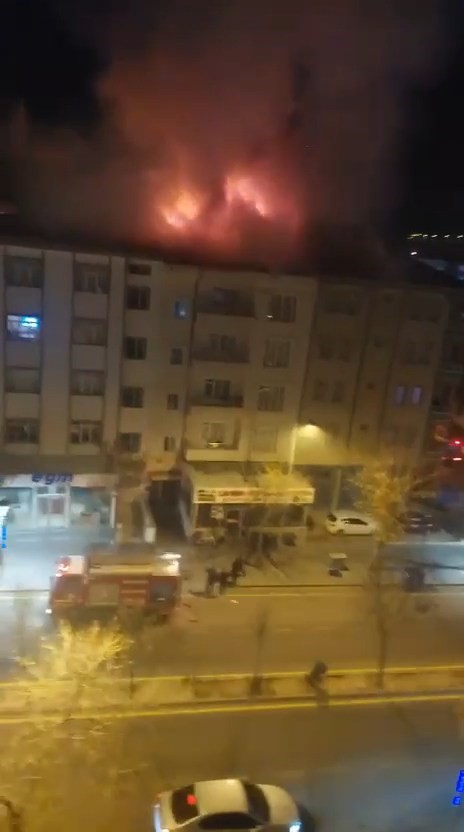 Yangın bitti, kavga başladı