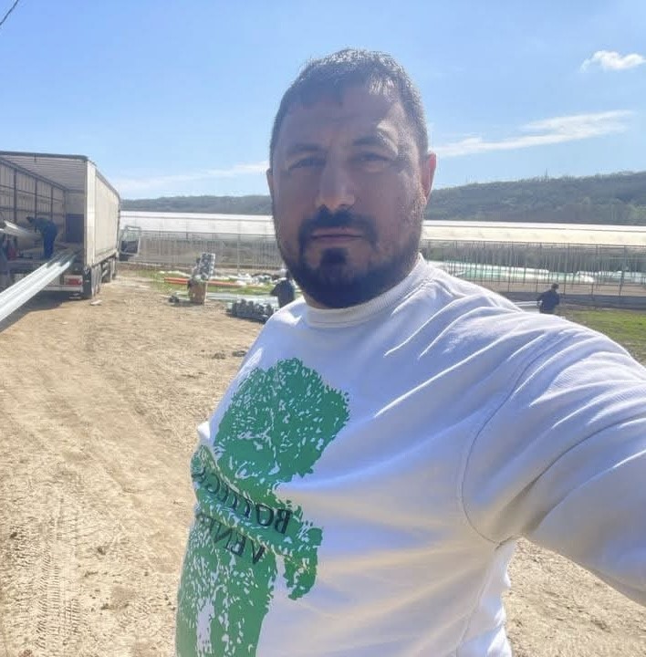 CHP&rsquo;li belediye meclis &uuml;yesi g&ouml;&ccedil;men ka&ccedil;ak&ccedil;ılığından tutuklandı
