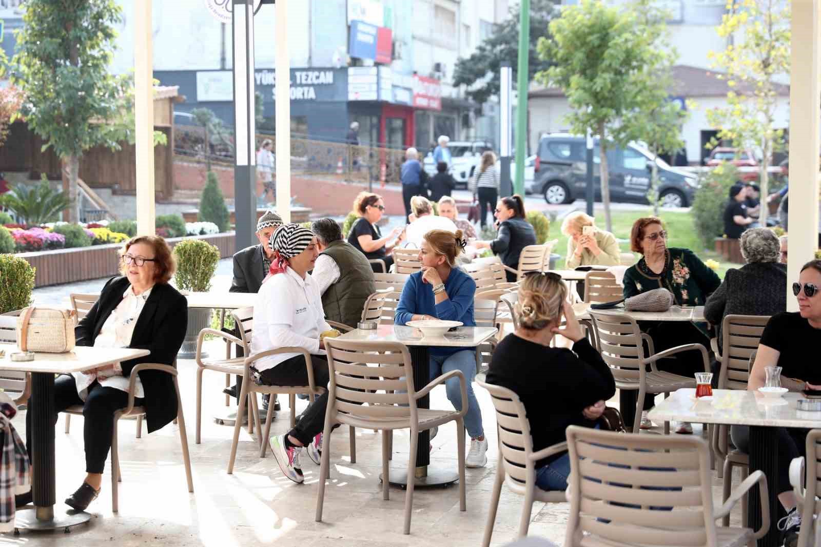 ALBEST Meydan Kafe, bir ayda 37 bin ziyaretçi ağırladı
