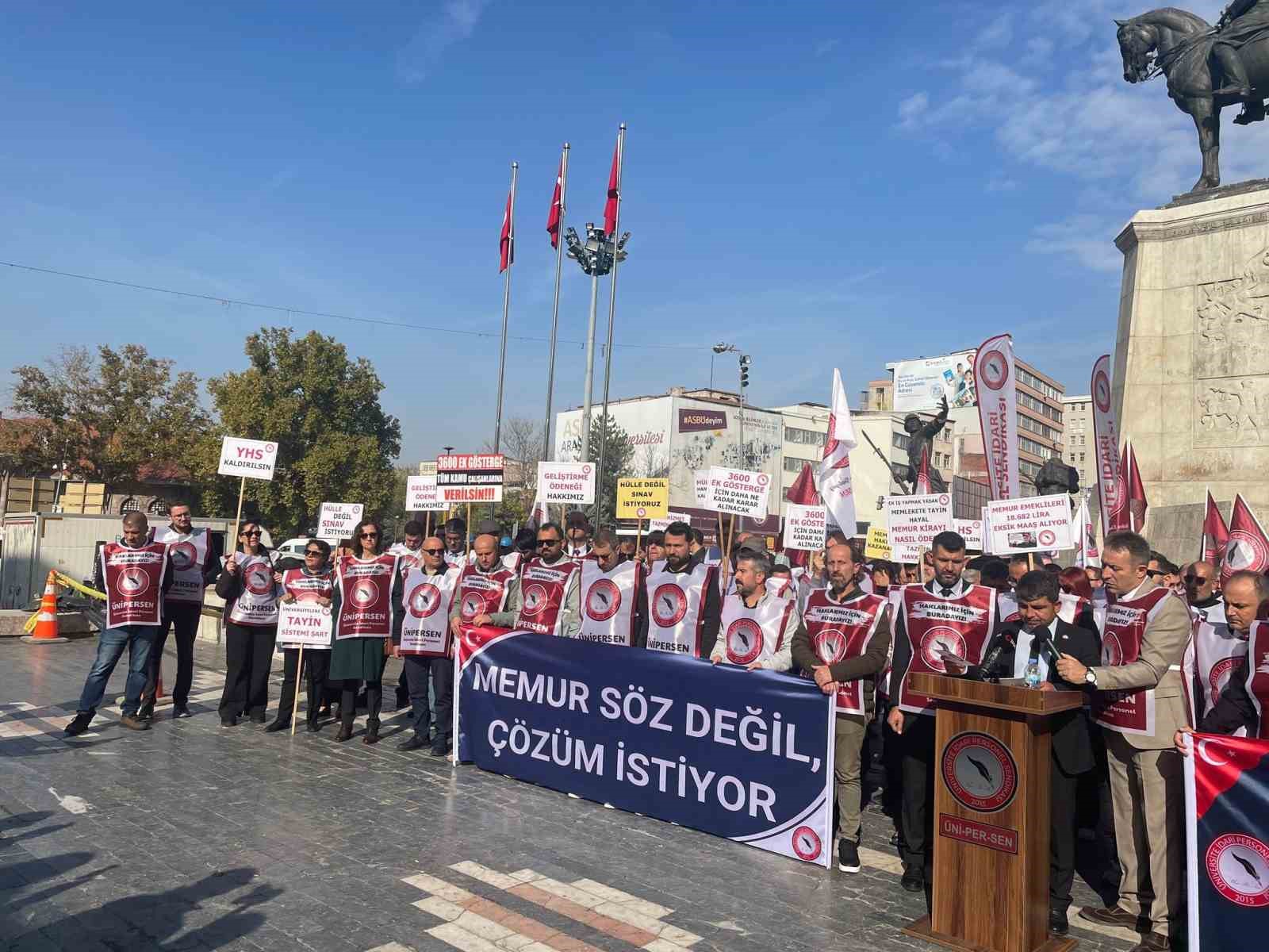 &Uuml;NİPERSEN Genel Başkanı G&uuml;zel: "Memurlarımızın &ouml;zl&uuml;k ve mali haklarının, 21. y&uuml;zyıla yakışır seviyeye &ccedil;ıkarılacağına inanıyoruz"
