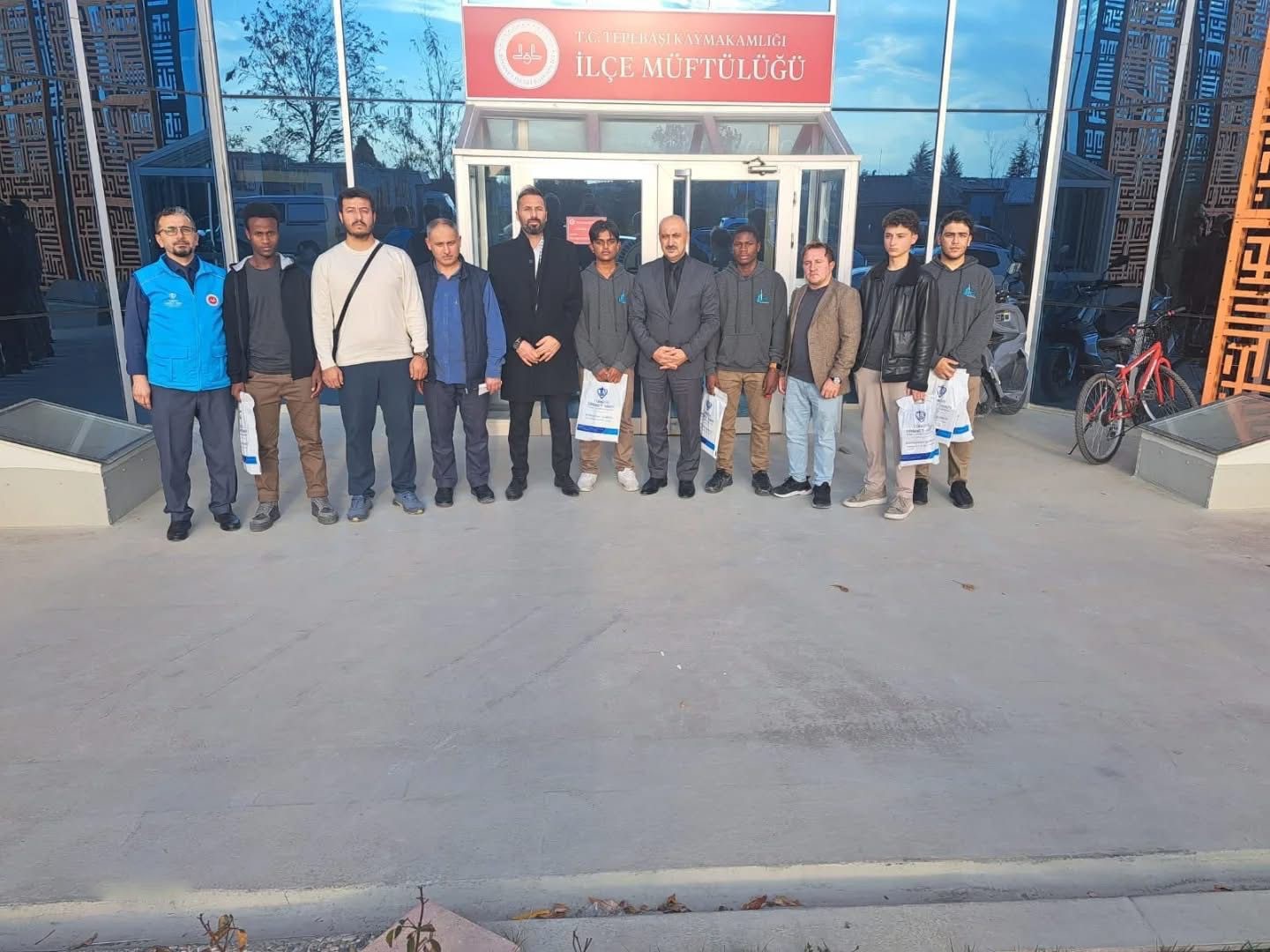 Uluslararası Cevat &Uuml;lger Anadolu İmam Hatip Lisesi&rsquo;nden Filistin i&ccedil;in hayır panayırı
