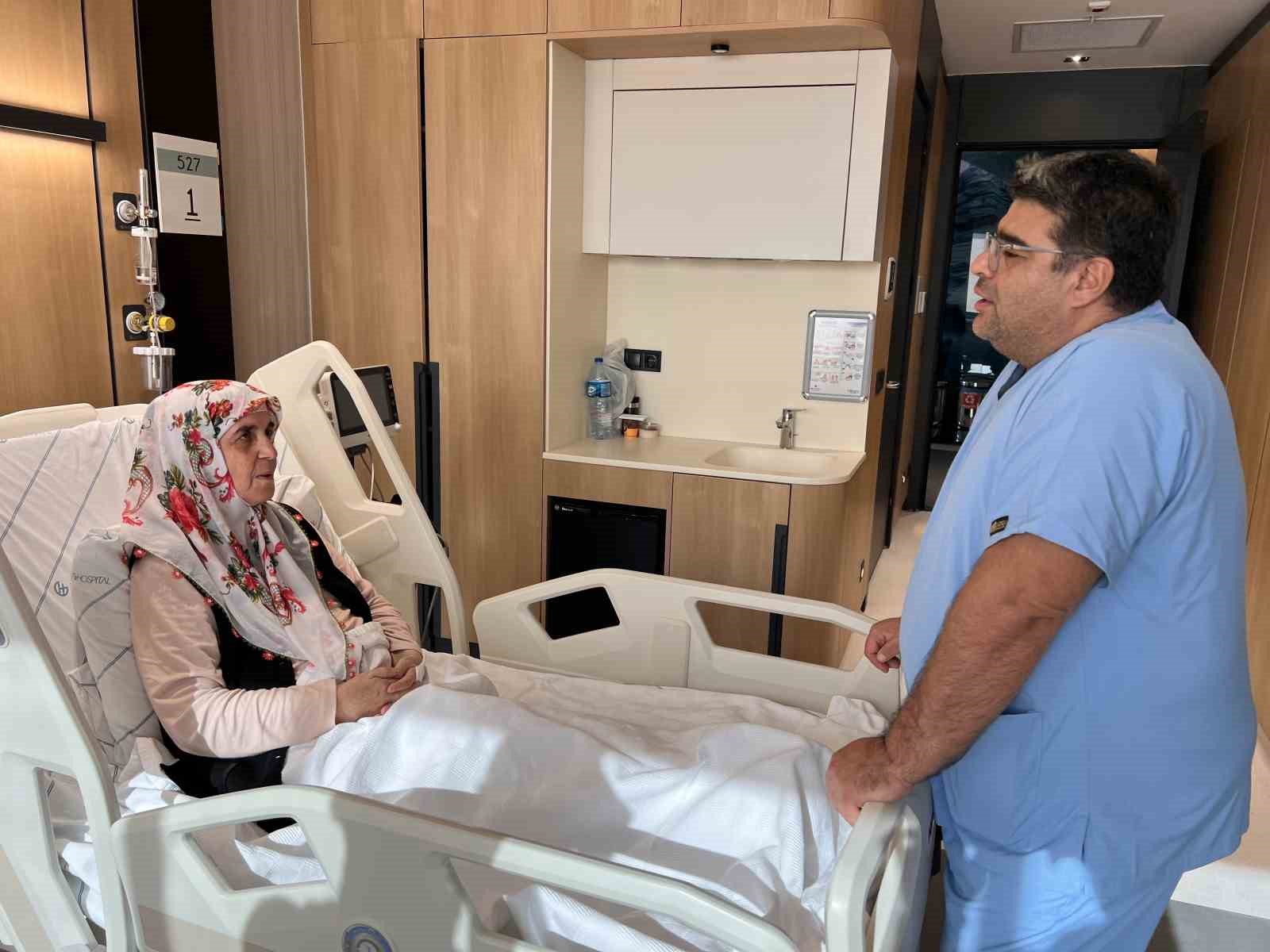 Beynindeki metastazdan ameliyatla kurtuldu