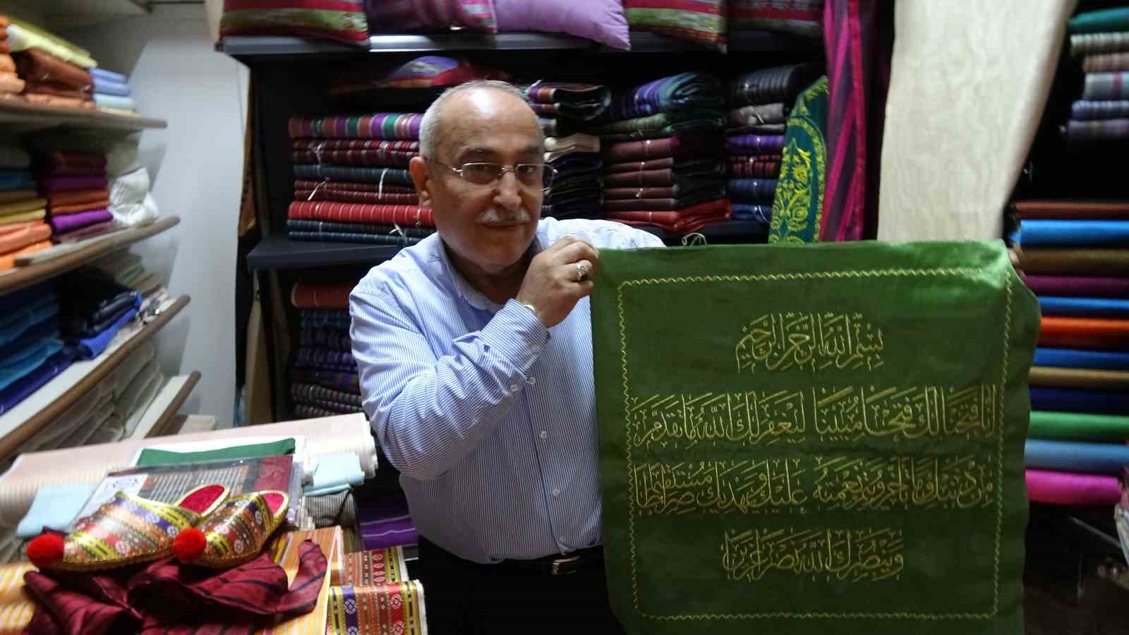 Kutnu kumaşından yapılan ürünler büyük ilgi görüyor
