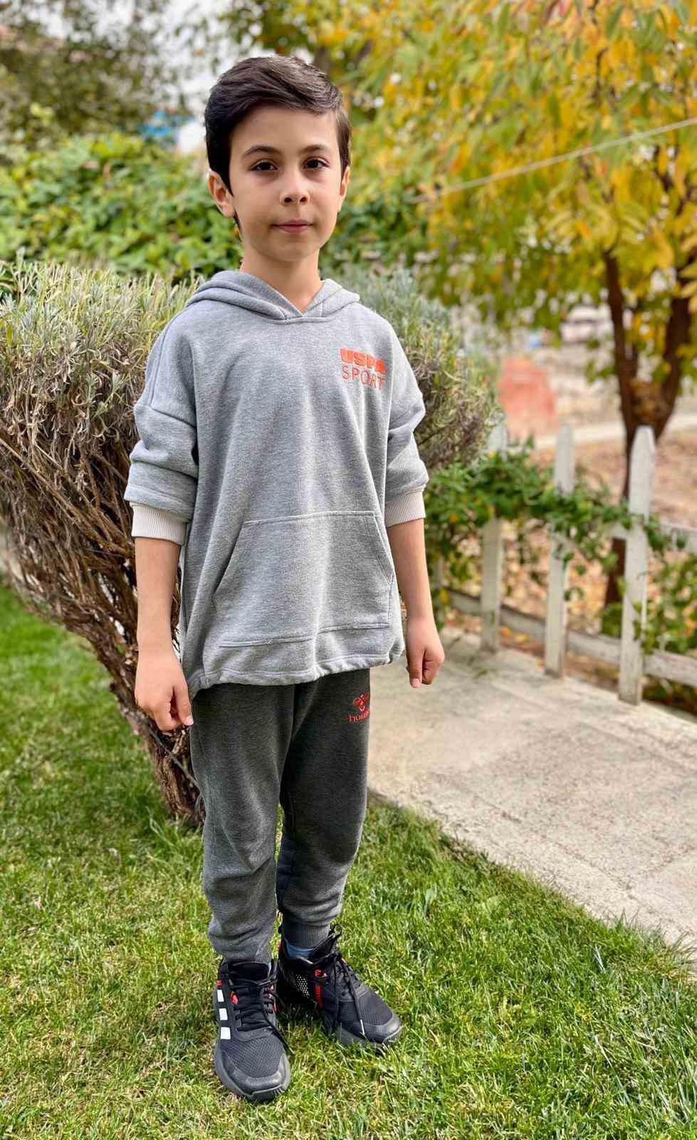 Emirdağ Fatih İlkokulu öğrencisi ‘Matematik Olimpiyatları’nda altın madalya kazandı
