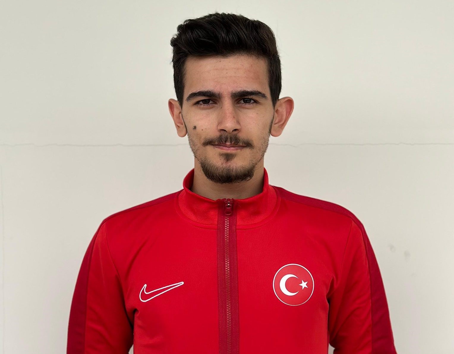 Erzincanlı milli sporcu Afal&rsquo;dan T&uuml;rkiye rekoru
