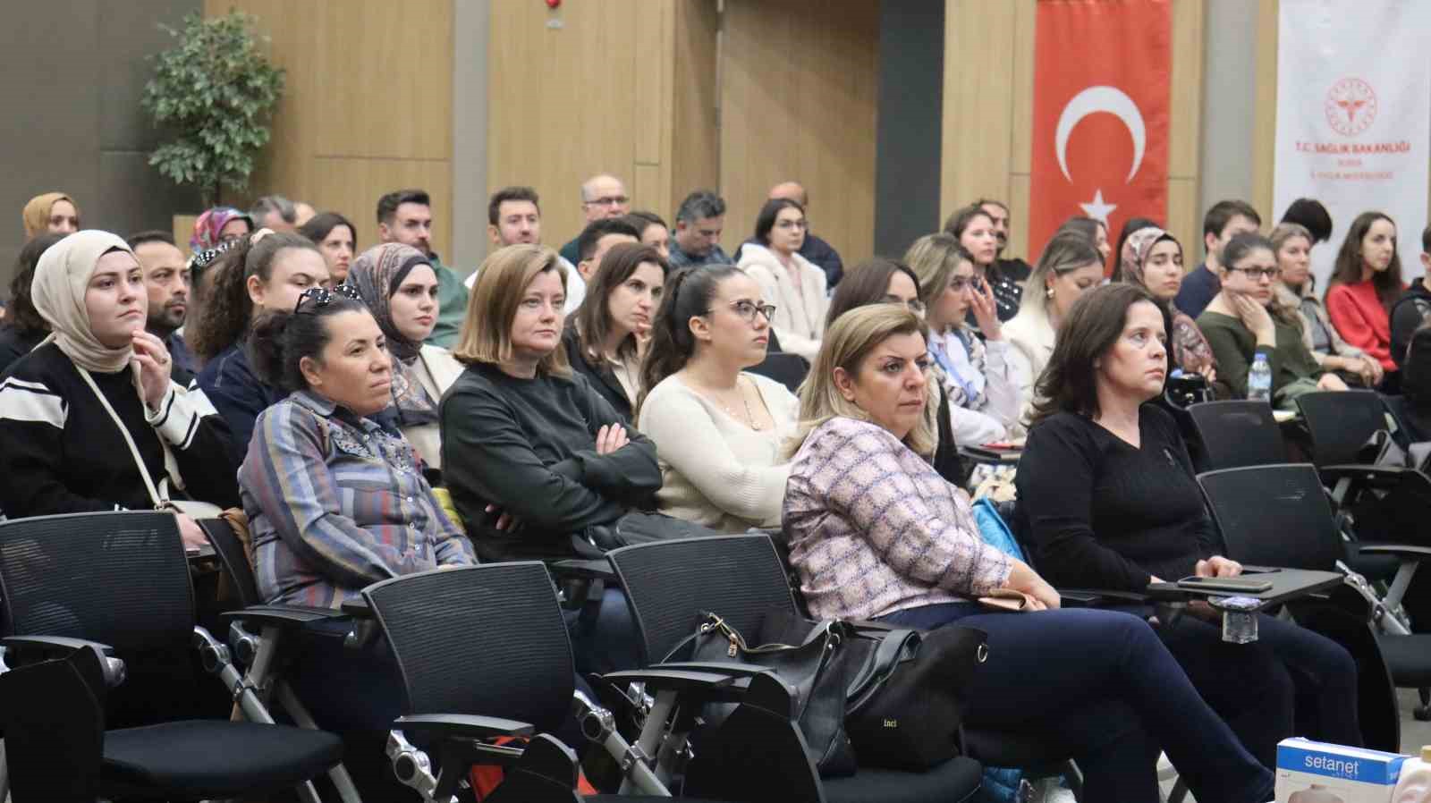 Bursa’da hekim ve sağlık çalışanlarına yanık eğitimi verildi
