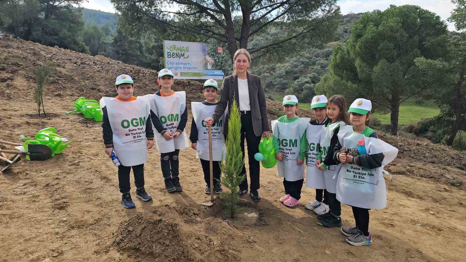 Önce öğrendiler sonra fidanları diktiler