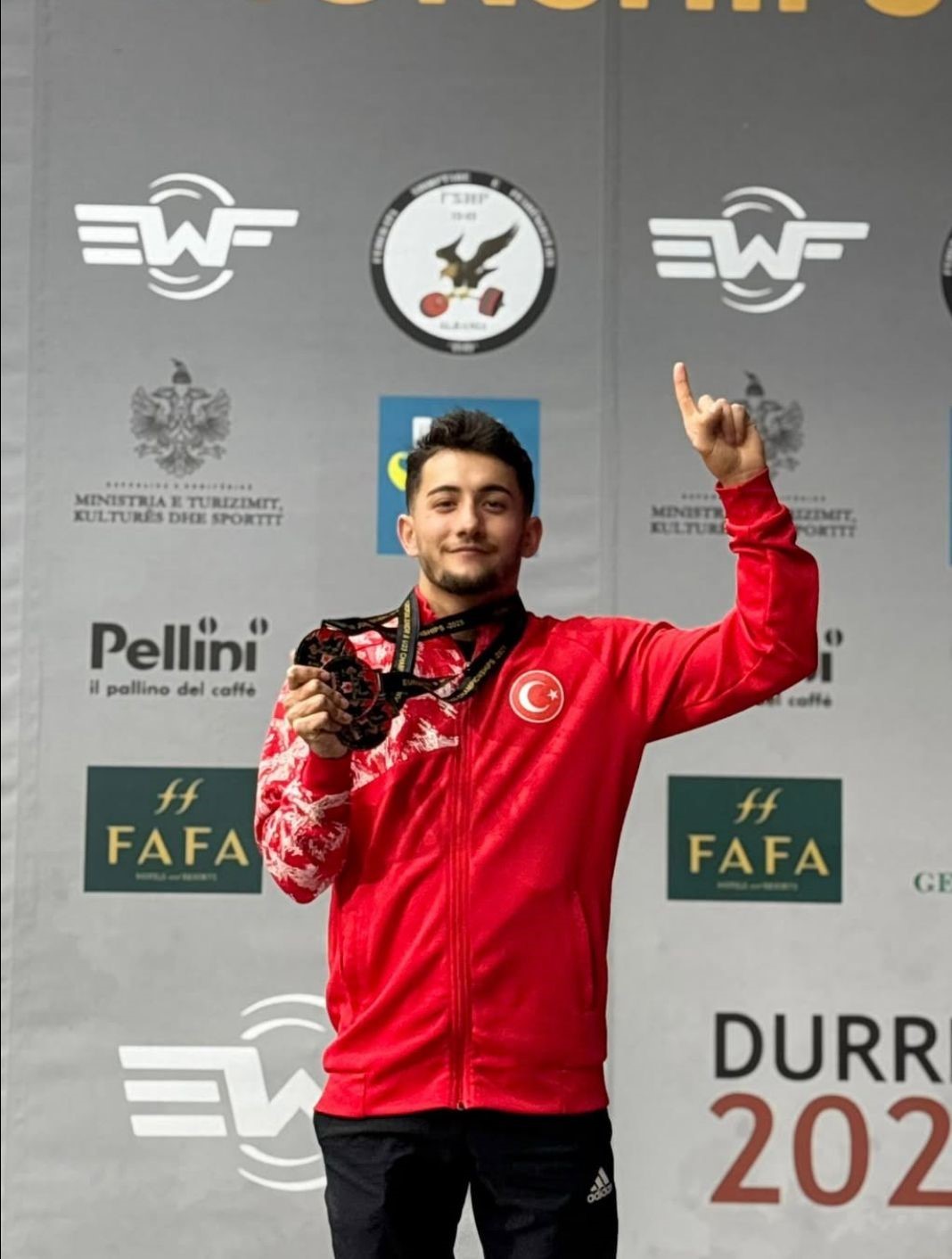 BARÜ’lü sporculardan Avrupa Halter Şampiyonası’nda 9 madalya
