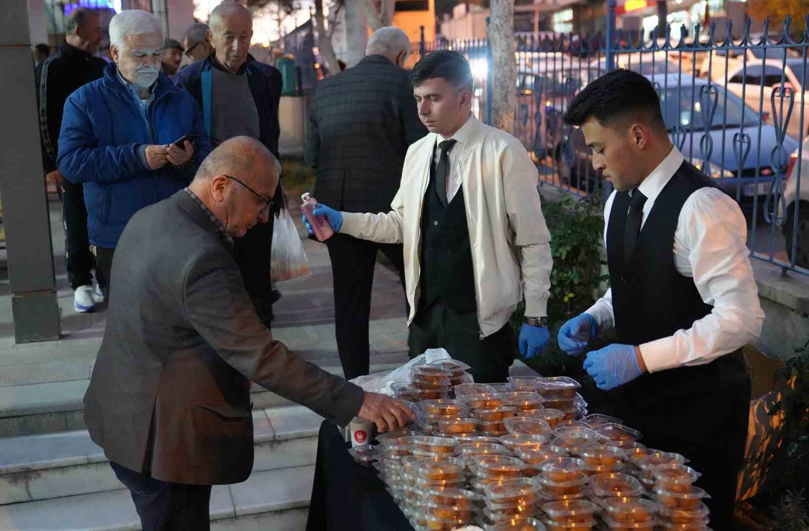 Gazi Mustafa Kemal Atatürk için Keçiören’de mevlit okutuldu
