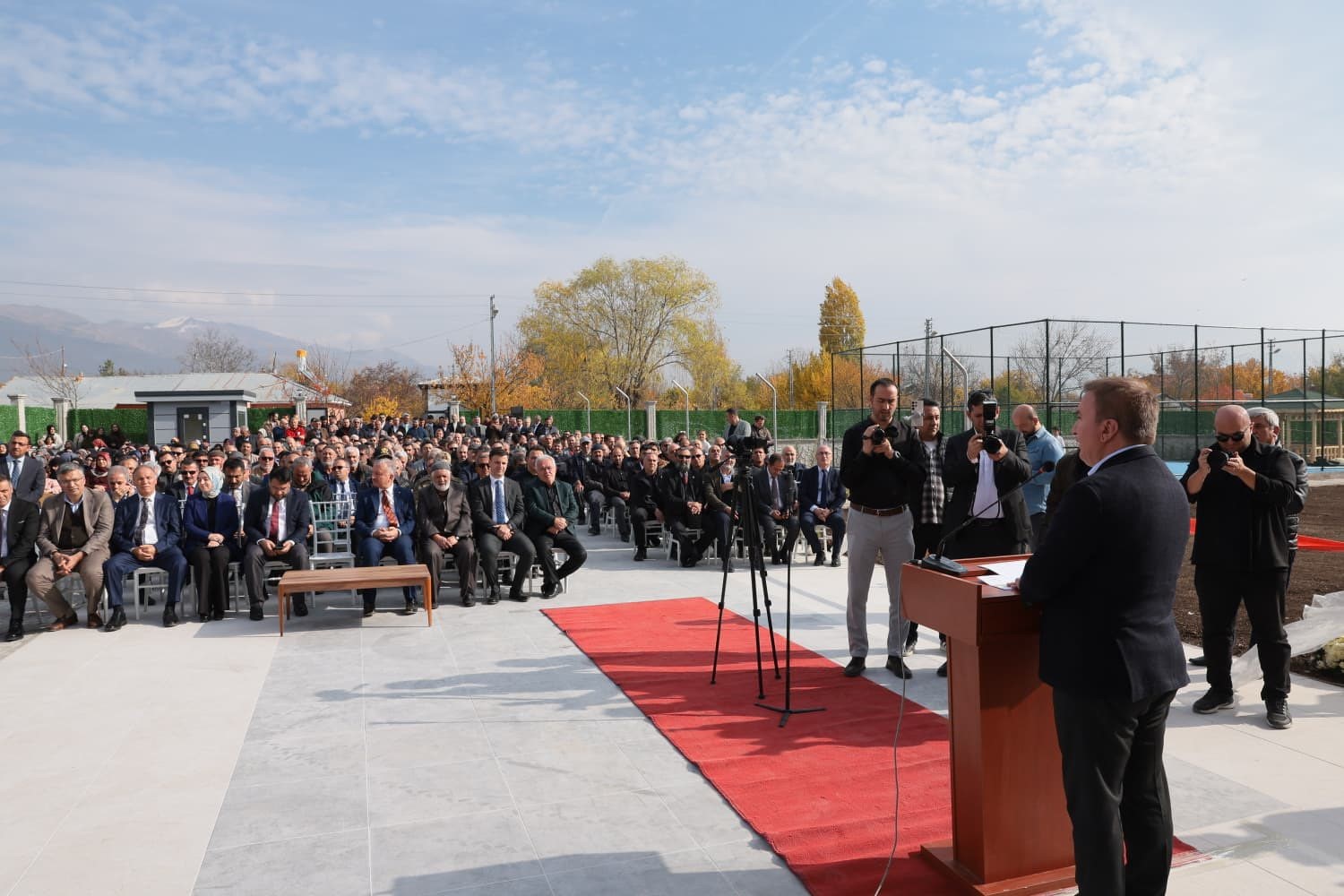 Fatma Aksu Yatılı Kız Kur&rsquo;an Kursu a&ccedil;ıldı
