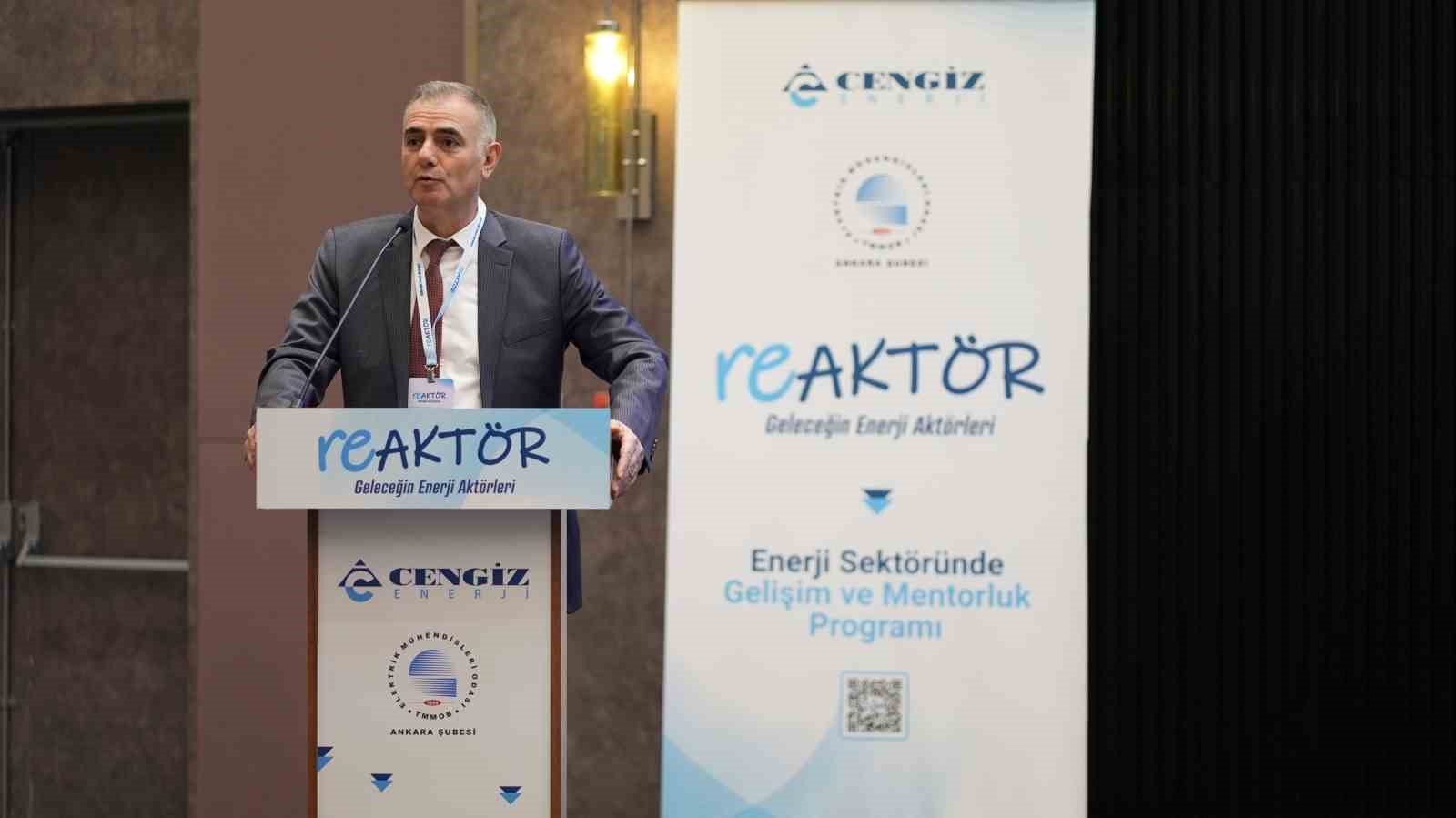 Cengiz Enerji elektrik-elektronik mühendisliği öğrencileriyle bir araya geldi
