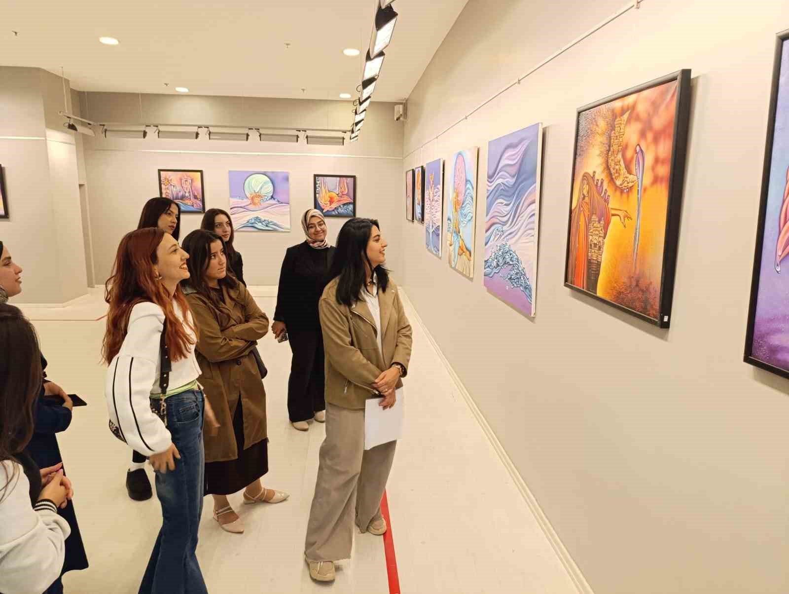 Güzel Sanatlar Fakültesi Öğrencilerinden SANKO Sanat Galerisine ziyaret
