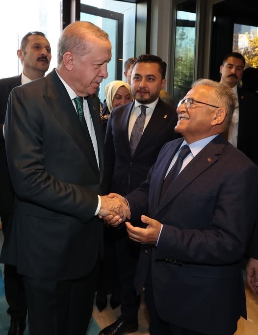 Başkan Büyükkılıç, Ankara’da Şehircilik Zirvesi’ne katıldı, Cumhurbaşkanı Erdoğan ile görüştü
