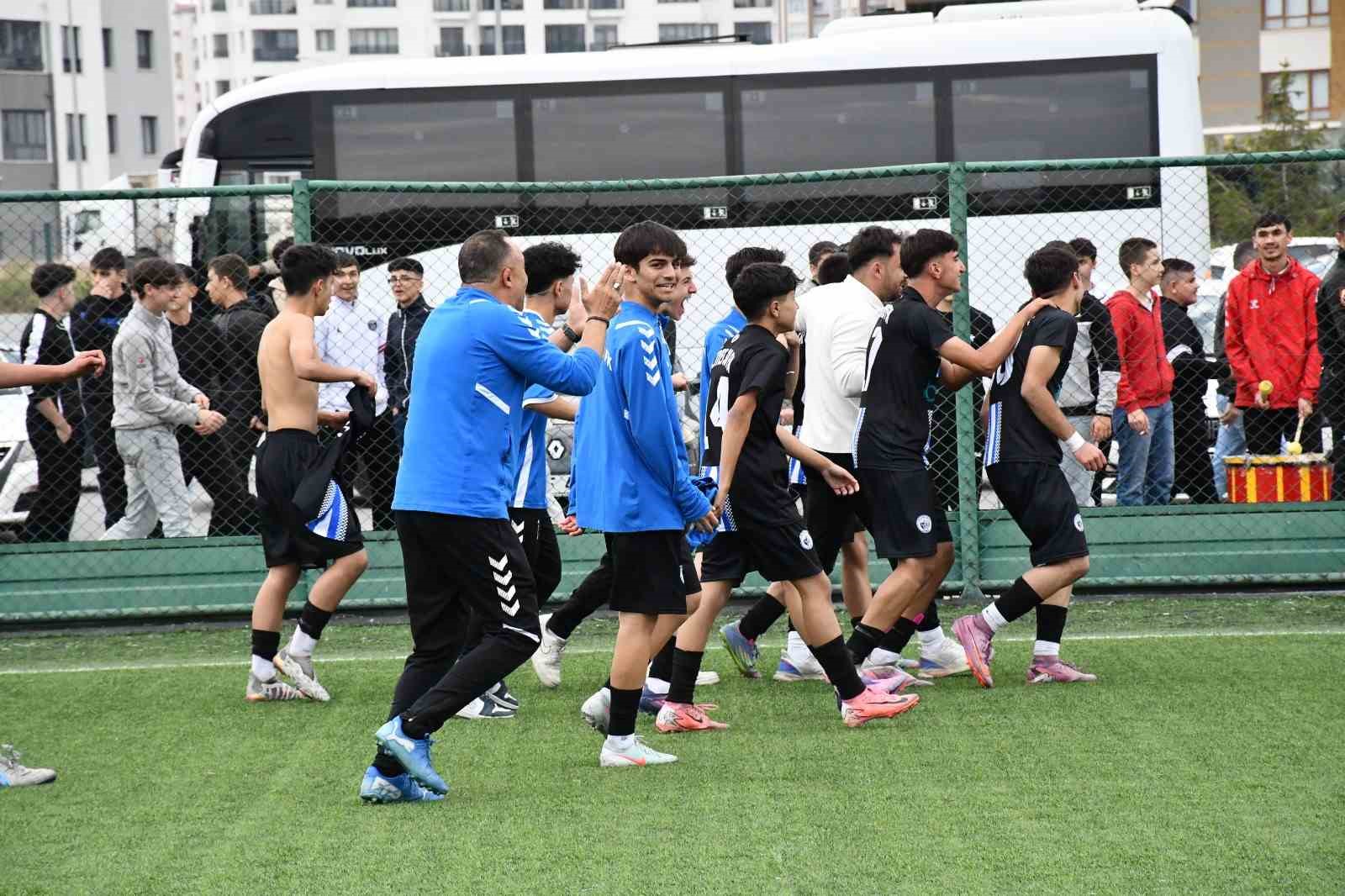 Kayseri U16 Ligi&rsquo;nde 4 takım finale kaldı
