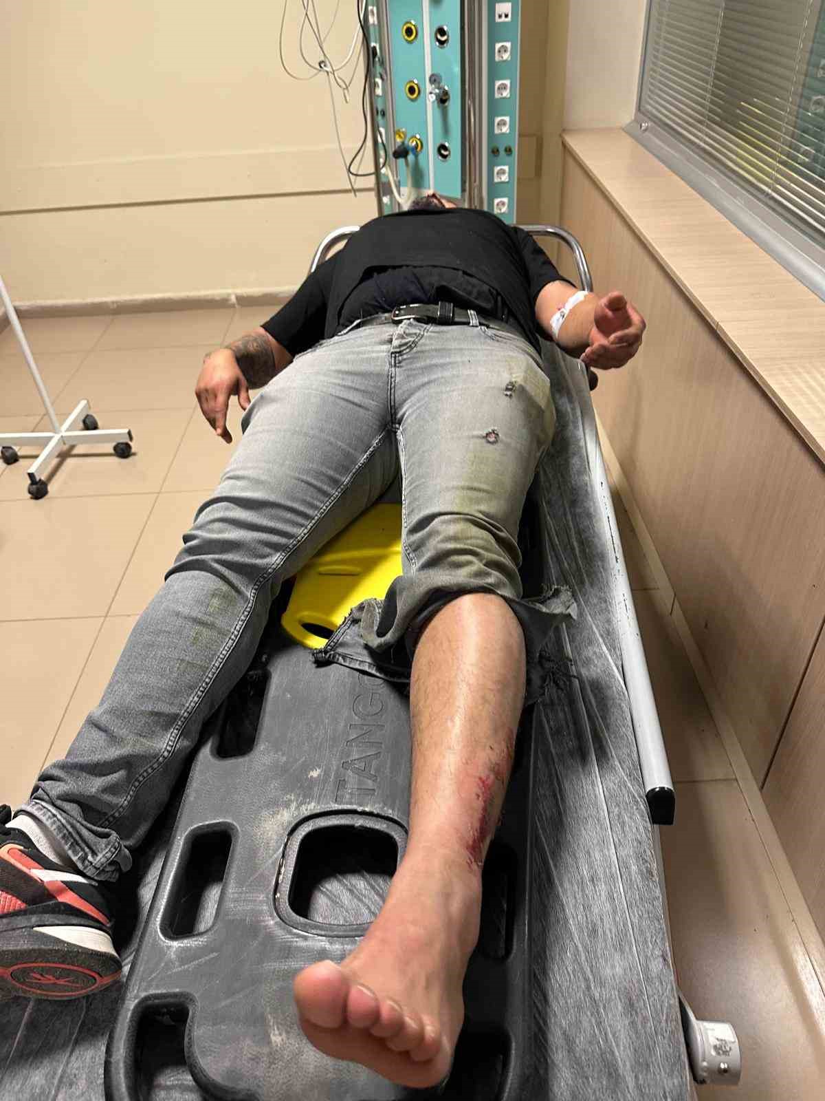 Motosiklet devrildi: 2 yaralı