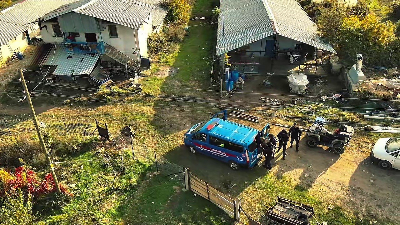 Üç yıldır aranan 29 yıl hapis hükümlüsü firari hayvan çiftliğinde yakalandı