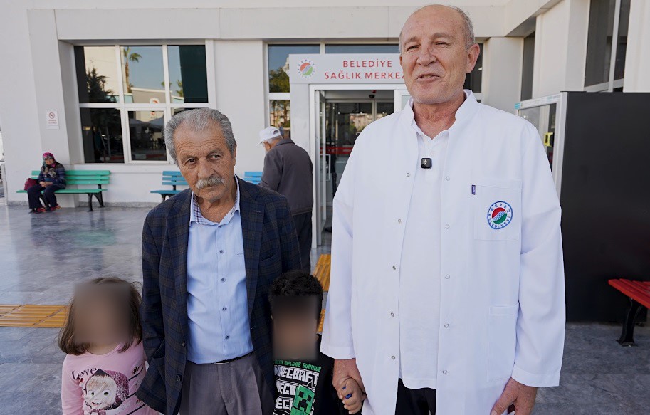 Üç torunuyla yaşadığı evden tahliye edilmek istenen dedeye iyi haber
