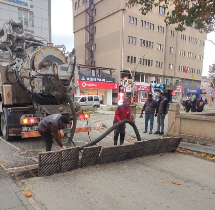 Bayburt’ta şehir estetiği ve altyapı için mesai