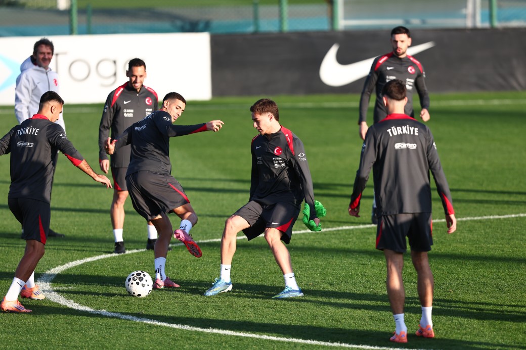 A Milli Futbol Takımı, Bulgaristan maçı hazırlıklarını sürdürdü