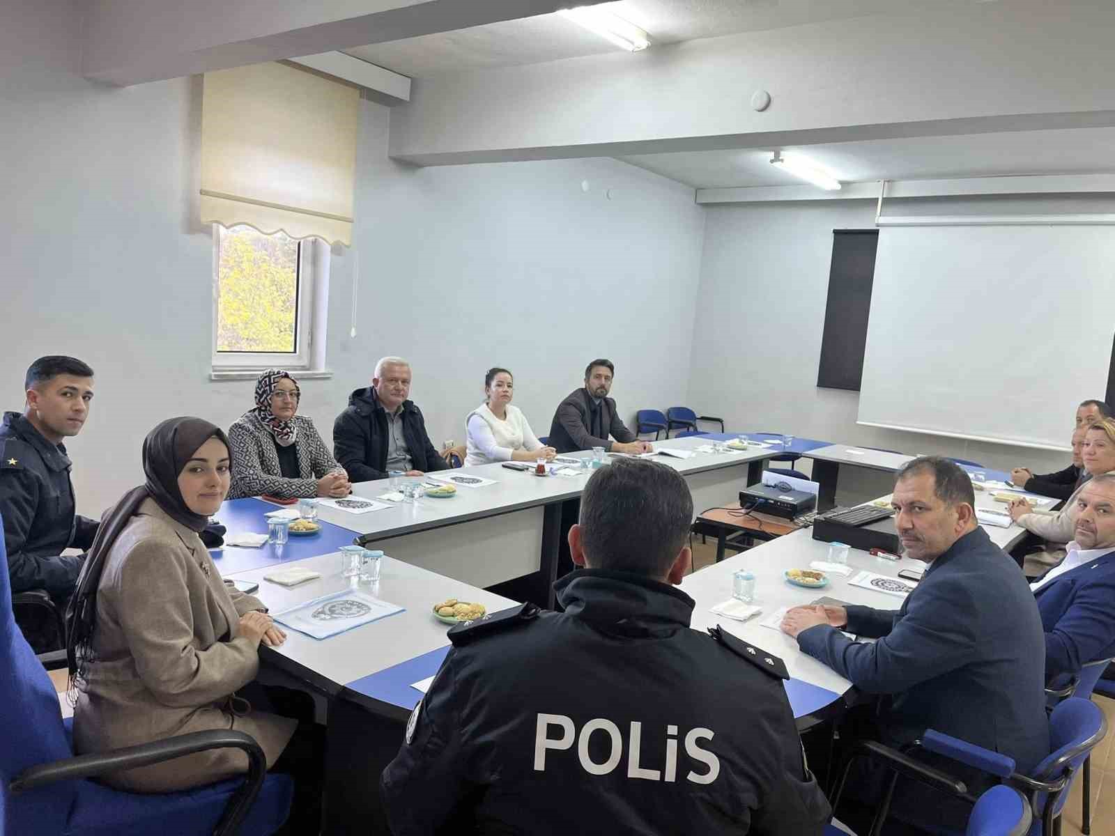 Gölpazarı’nda kış trafik tedbirleri toplantısı
