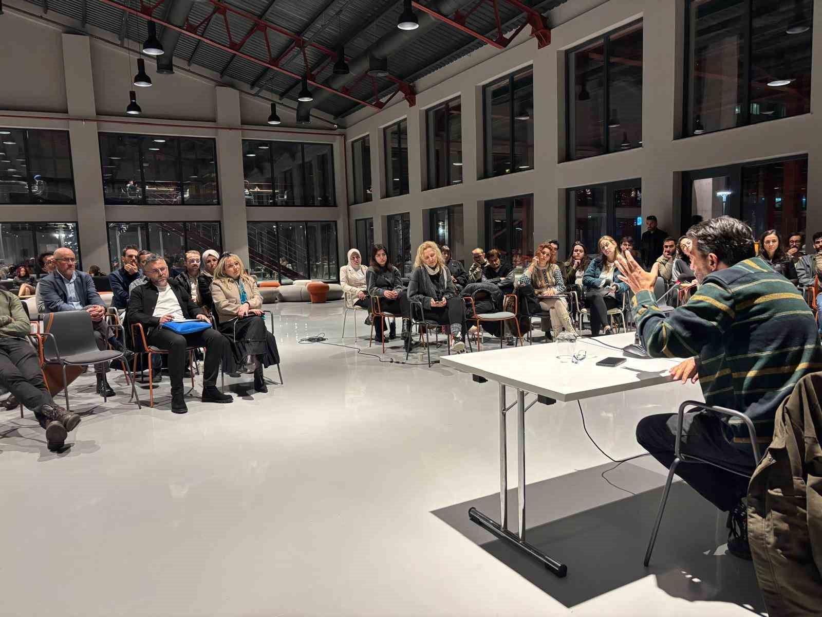 Nilüfer’deki söyleşilerde bu kez Erving Goffman’ın etkileşim düzeni kuramı masaya yatırıldı
