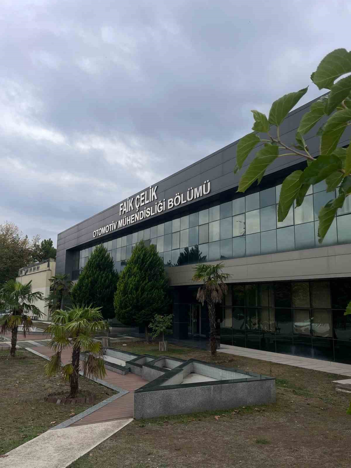 Uludağ Üniversitesi, ilk elektrikli formula aracını OTTOSEM Zirvesi’nde tanıtacak