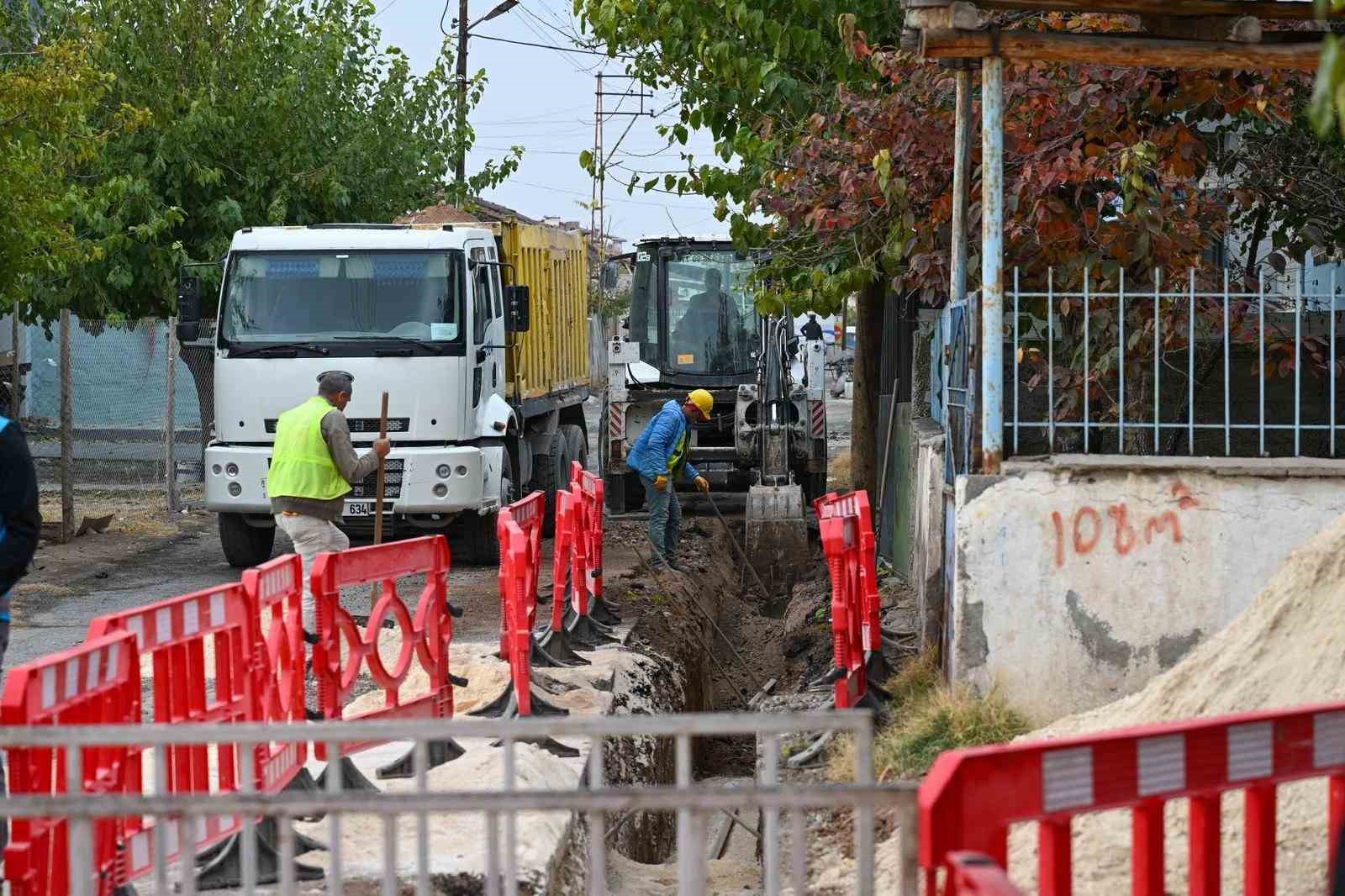 Malatya Büyükşehir Belediyesi altyapı çalışmalarına aralıksız devam ediyor
