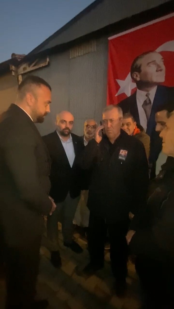 "Beni Devlet Bah&ccedil;eli&rsquo;ye g&ouml;t&uuml;r&uuml;n" diyen şehit babasına Bah&ccedil;eli&rsquo;den telefon
